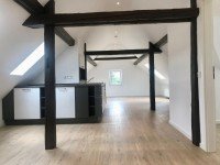 Hauptbild Charmantes 1-Zimmer-Dachgeschoss mit 59 m² und Garage in Friedrichsdorf-Burgholzhausen